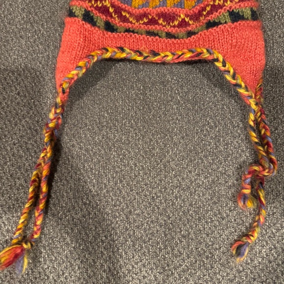 Newari Icelandic Design 100% Wool Knit Hat Ear Flaps Made in Nepal Women’s OS - Picture 2 of 9